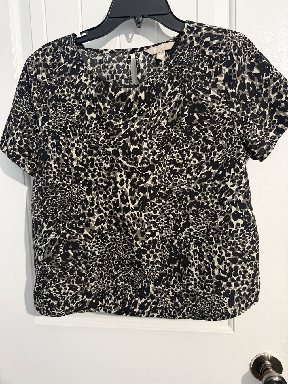 Banana Republic Black and Cream Animal Print Short Sleeve Blouse